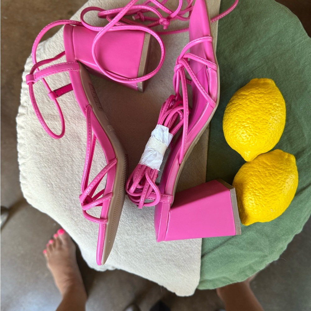 🆕 Pink Strappy Sandals